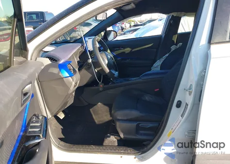 2020 Toyota C-Hr Xle from USA, damaged, VIN JTNKHMBX4L1088595